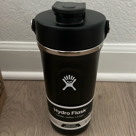NWT- Hydro Flask 24oz insulated Shaker Bottle - Trillium - Picture 1 of 8